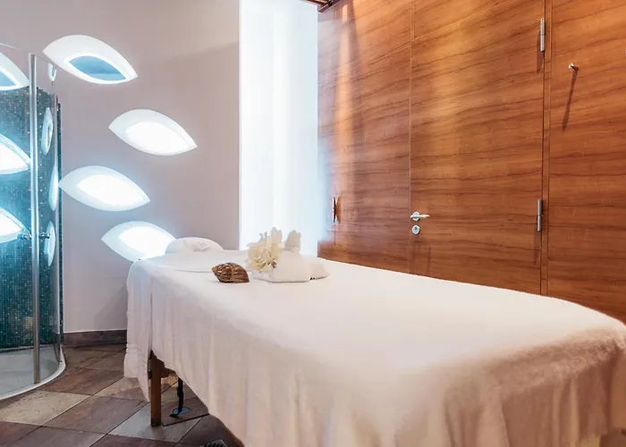 Vitalia Seehotel ホテル